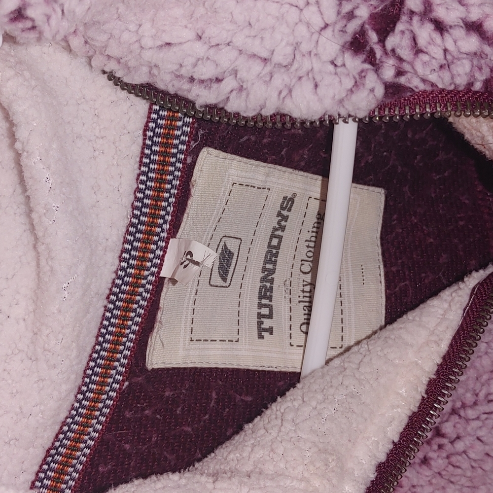 Pullover - Picture 3 of 3